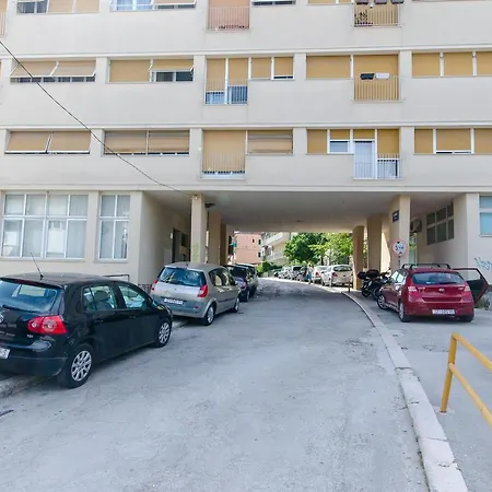 Apartment Lanuna Split